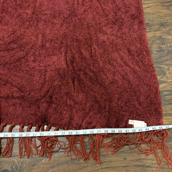 Pottery Barn Soft Fringe Dark Red Maroon Cozy Throw Blanket - Picture 4 of 4